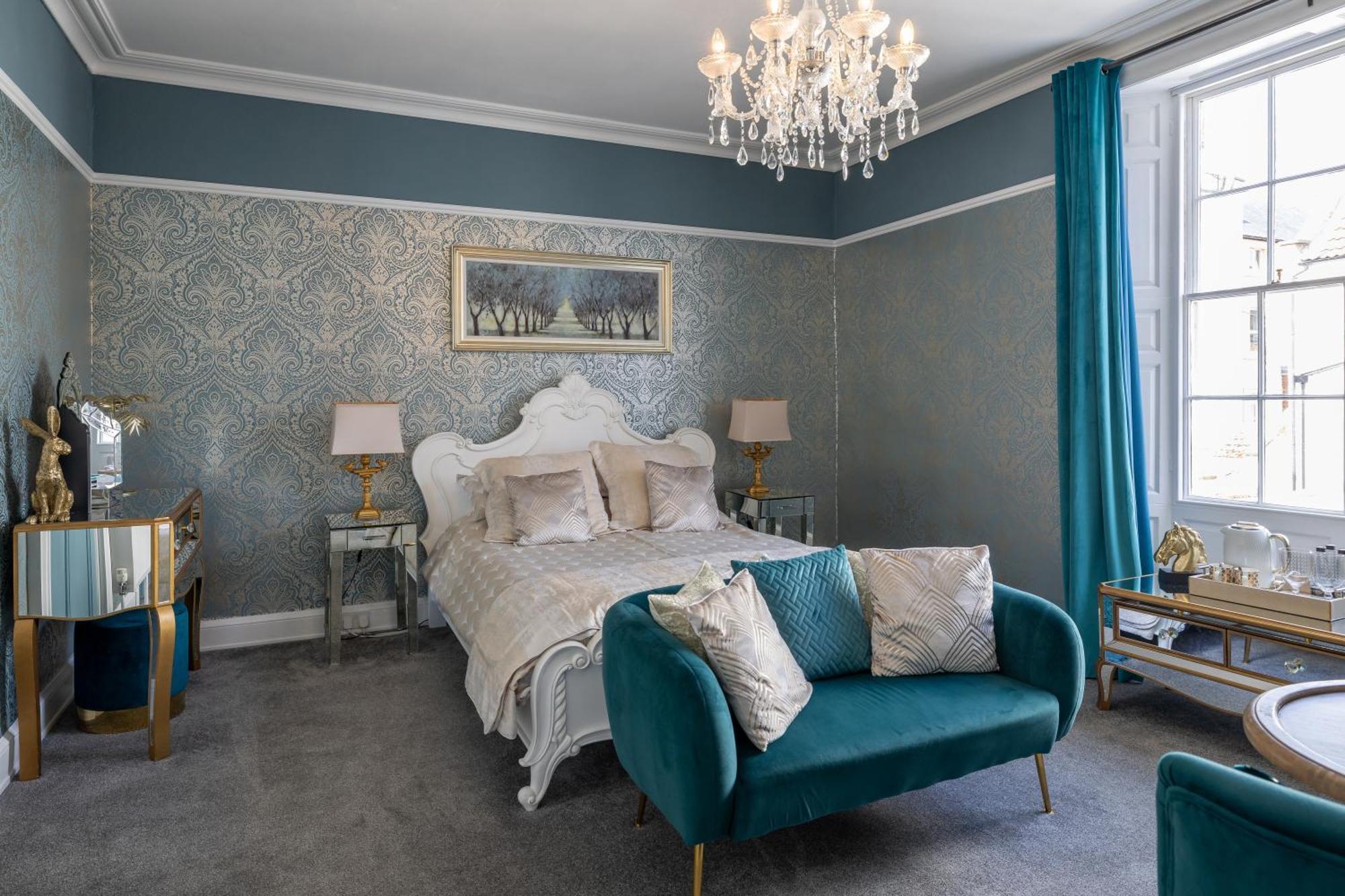 Highgate House 4*